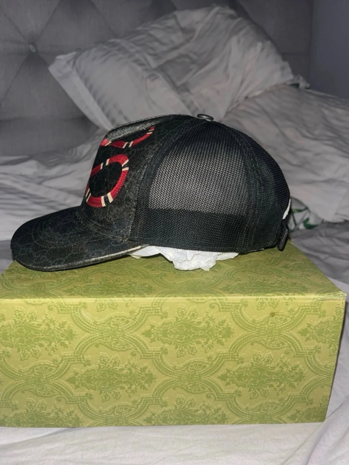 Svart Gucci keps med ormtryck - 1