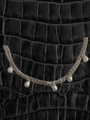 PERLA - Detta coola halsband är 40cm med en 5 cm förlängningskedja. Det är i rostfrittstål och är rent av skit cool. Passar t skolan, semestern och fest. Hör av dig vid frågor // VALENTINAS