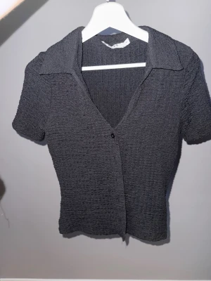 Pike-topp - Aldrig använd men lappar borttagna 