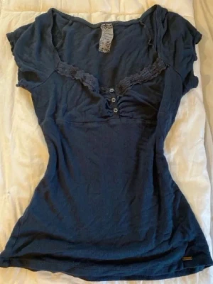 SÖKER - Söker sån här topp i storlek XXS/XS, kontakta om du har nånting 🤗 