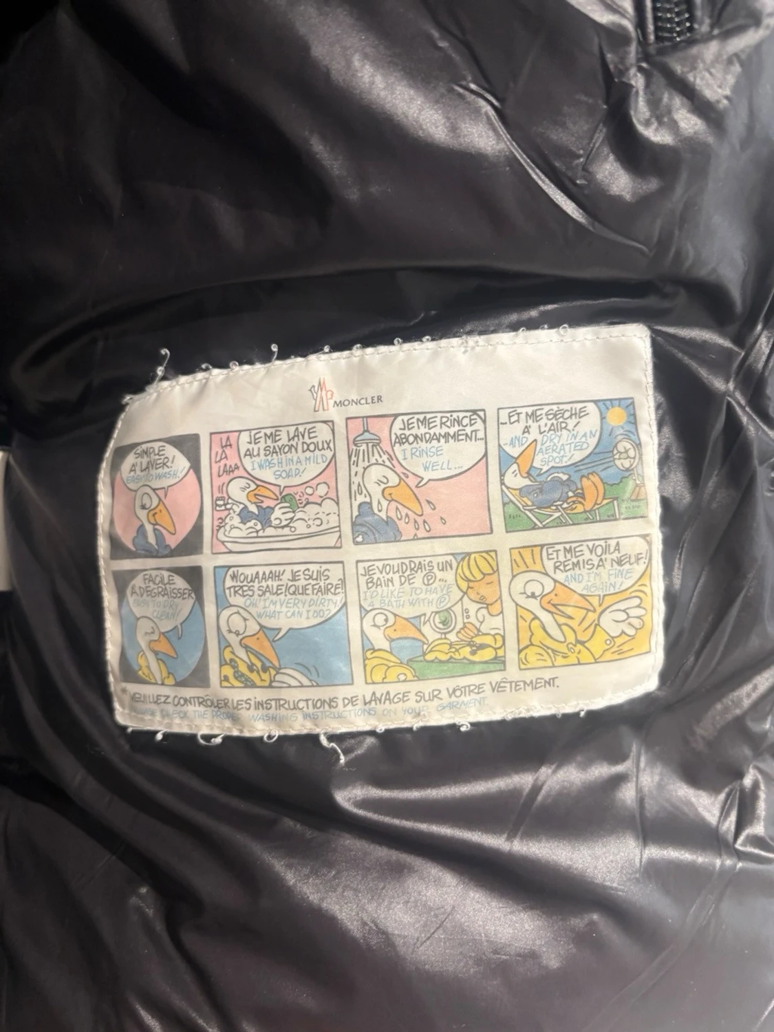 Svart dunjacka från Moncler - 2