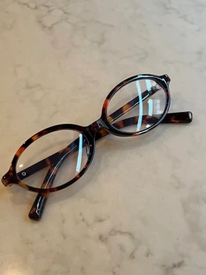 Bluelight glasögon Y2K - Bluelight glasögon i Y2K stil, ingen styrka