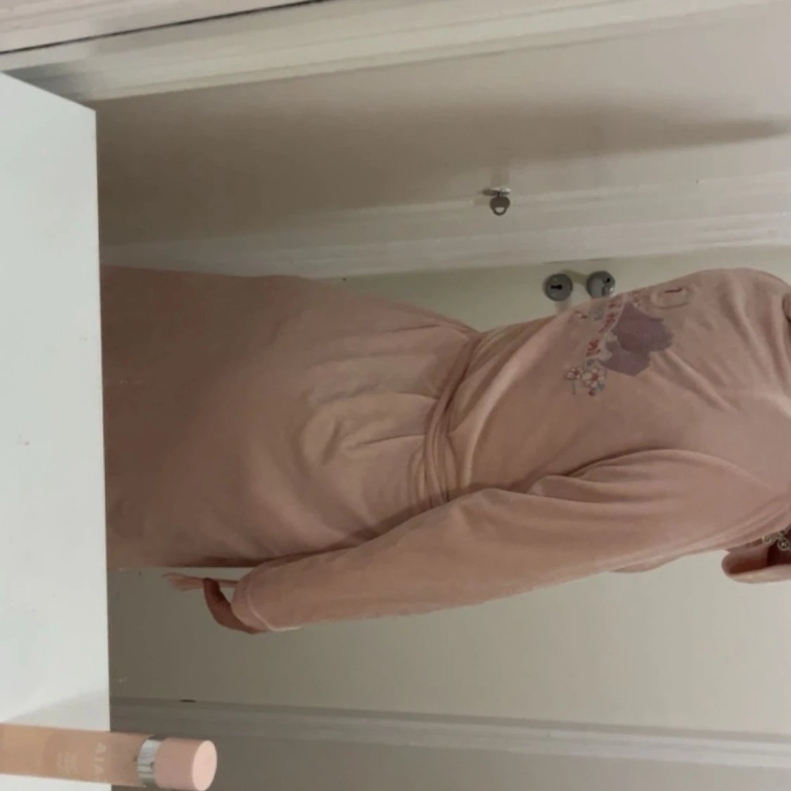 Rosa långklänning med broderi - 1