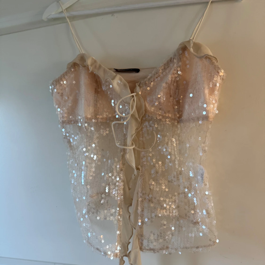 Glittrig beige paljettopp Emmabelin XS-S - 2