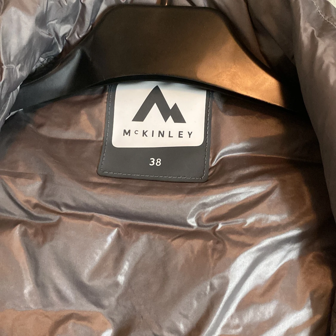 Grå pufferjacka från McKinley - 2