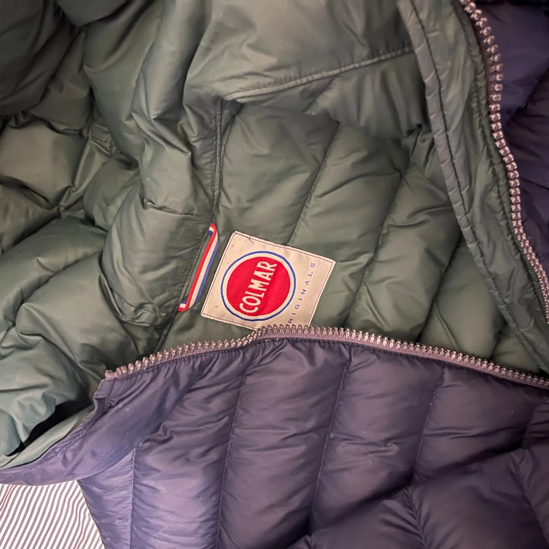 Mörkblå dunjacka från Colmar - 2