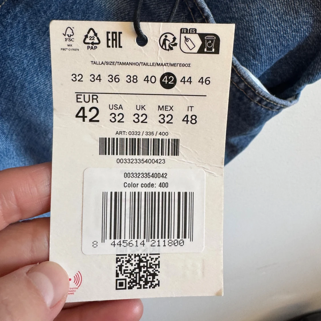 Blå 90s straight jeans från Bershka - 4