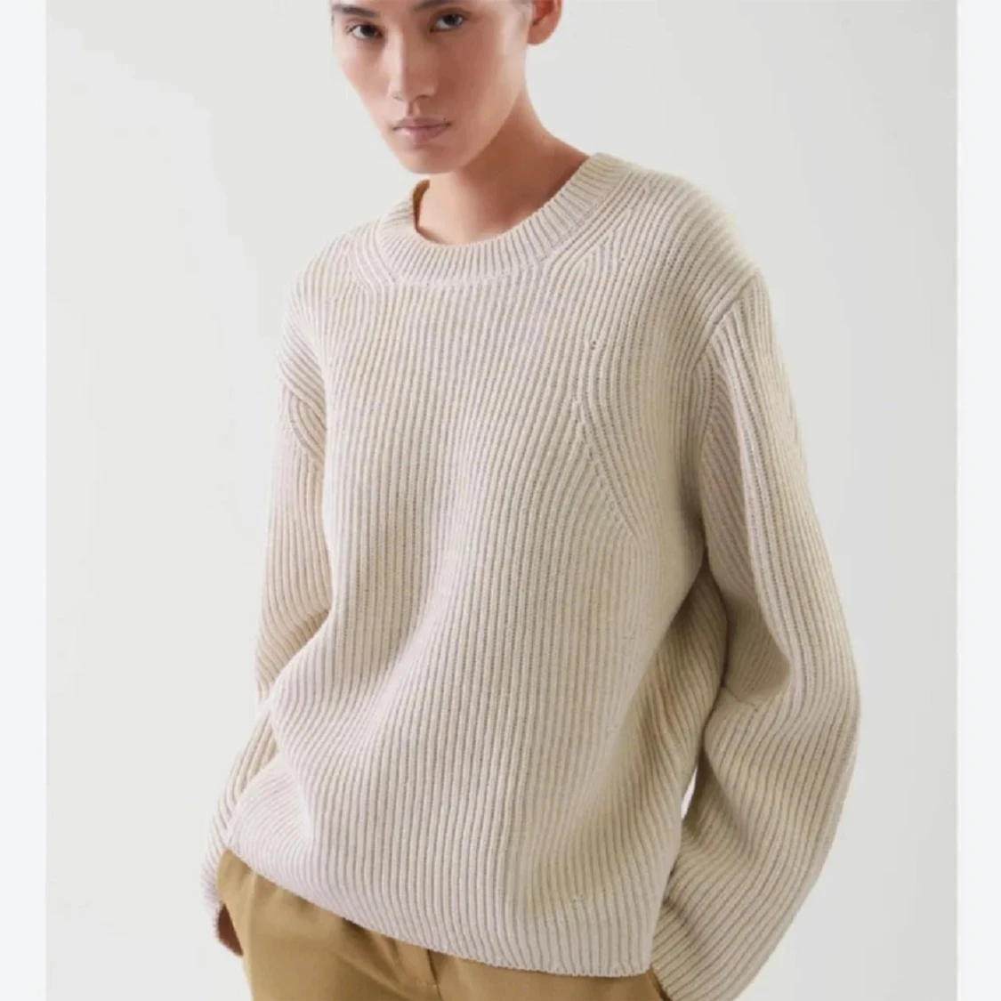 COS stickad tröja  - 2