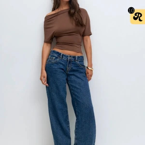 Low waist jeans - Low waist jeans från gina tricot säljer då dem inte passade mig❤️