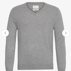 Stickad tröja Gant - Stickad tröja från Gant  Strl S Helt ny och oanvänd Kan fixa fler bilder🩷
