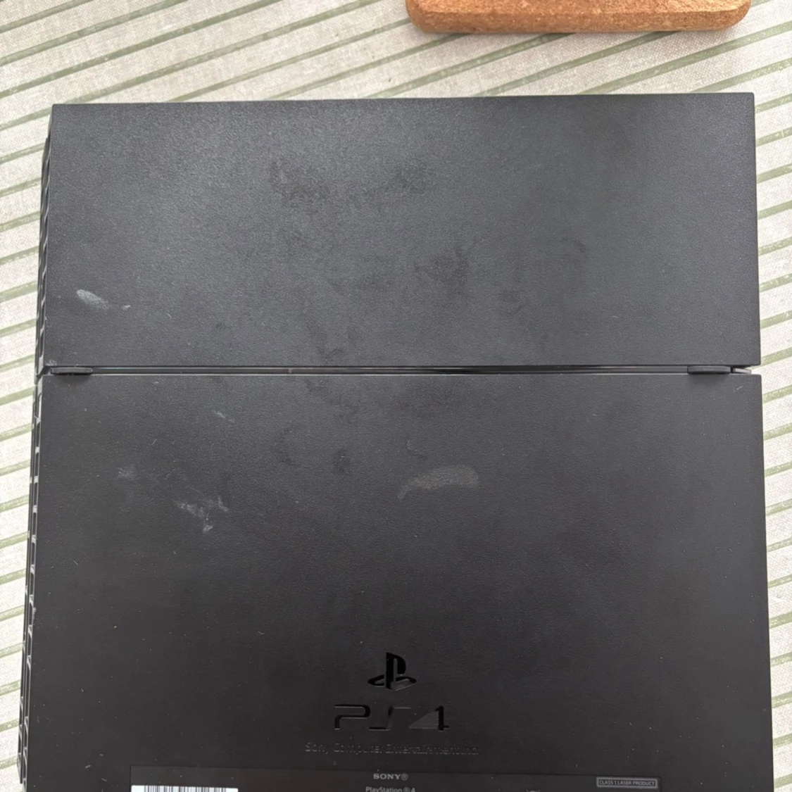 PlayStation 4 - 4