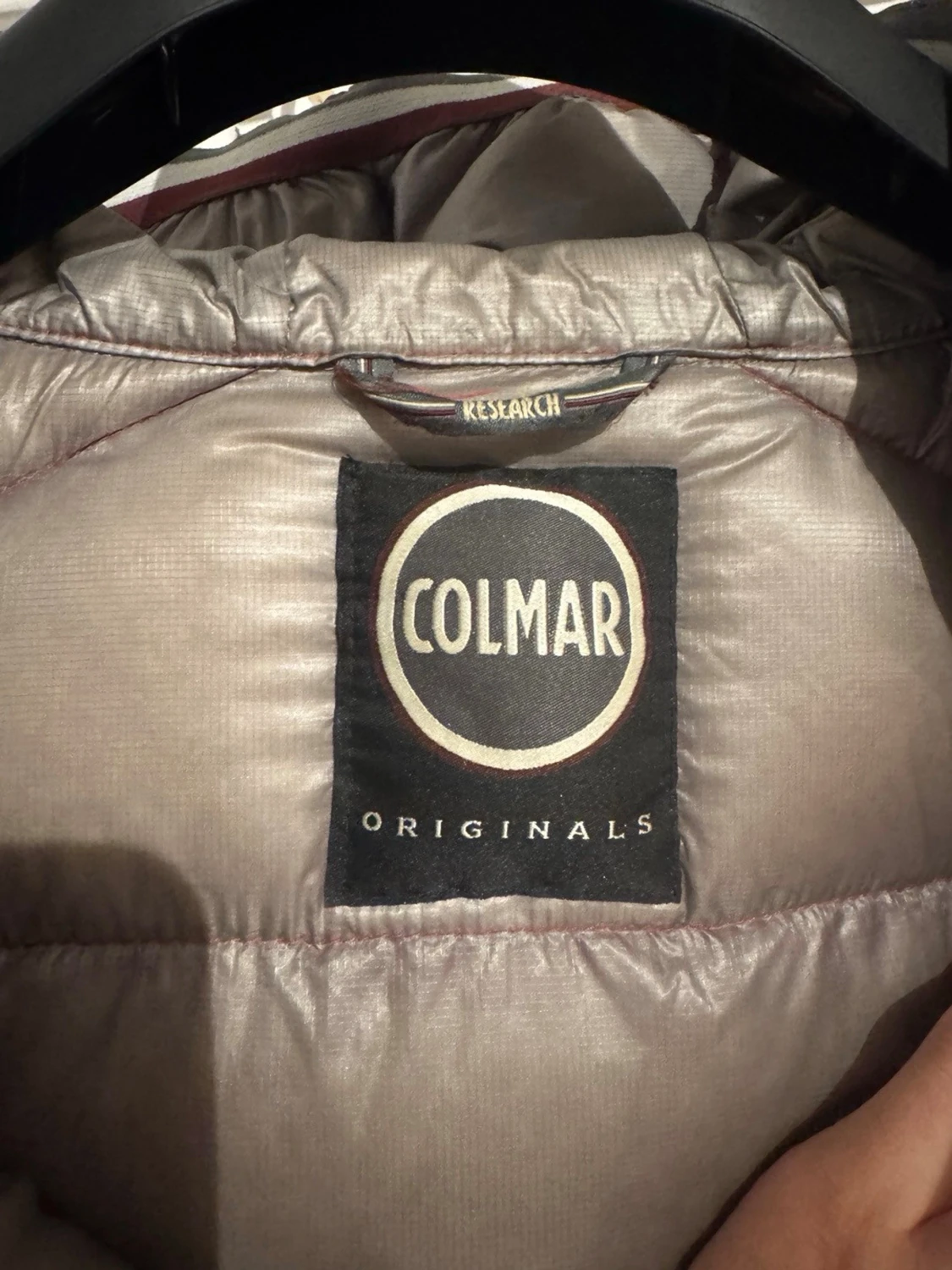 Röd pufferjacka med huva - 3