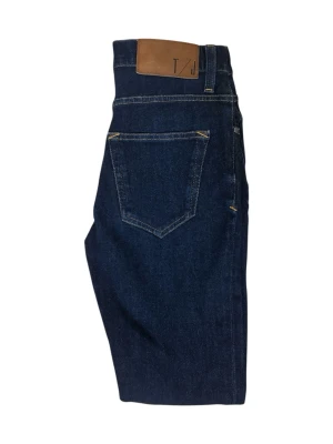 Tiger of Sweden jeans  - Tiger of Sweden Jeans  Färg: blå  Storlek: 27/30  Pris: 99 Om du har frågor är det bara att höra av dig