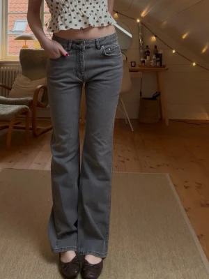 Raka jeans - Gina tricot st small