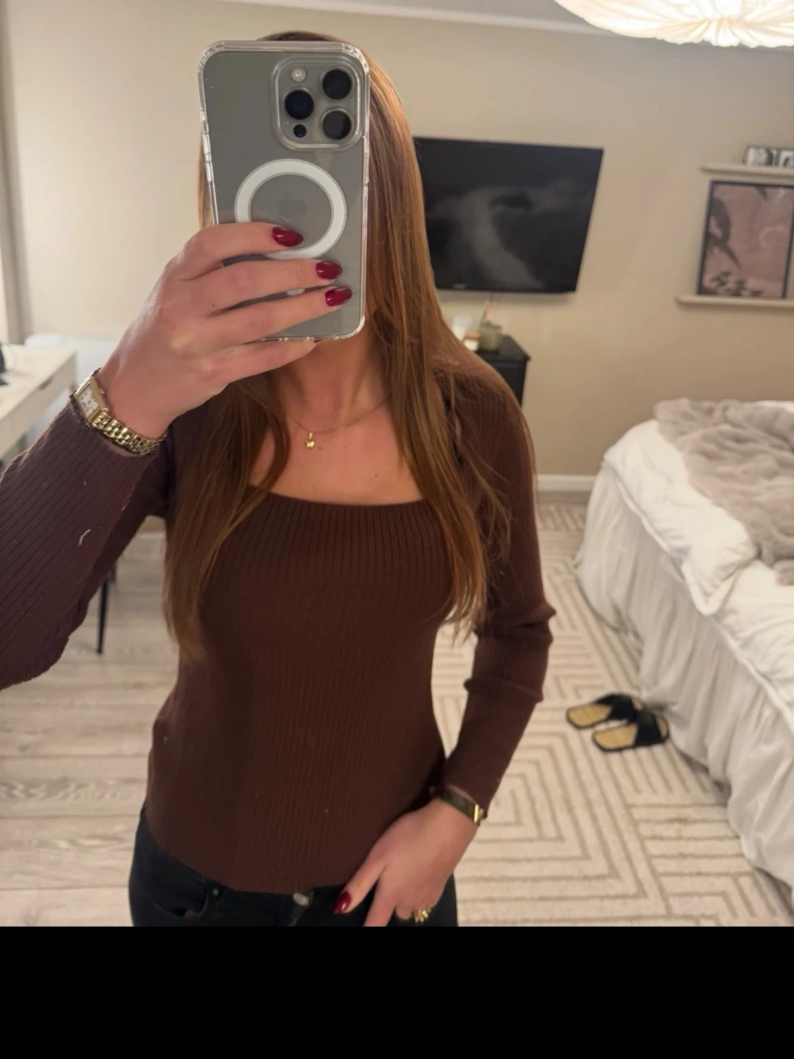 Brun ribbstickad tröja med fyrkantig ringning - 3