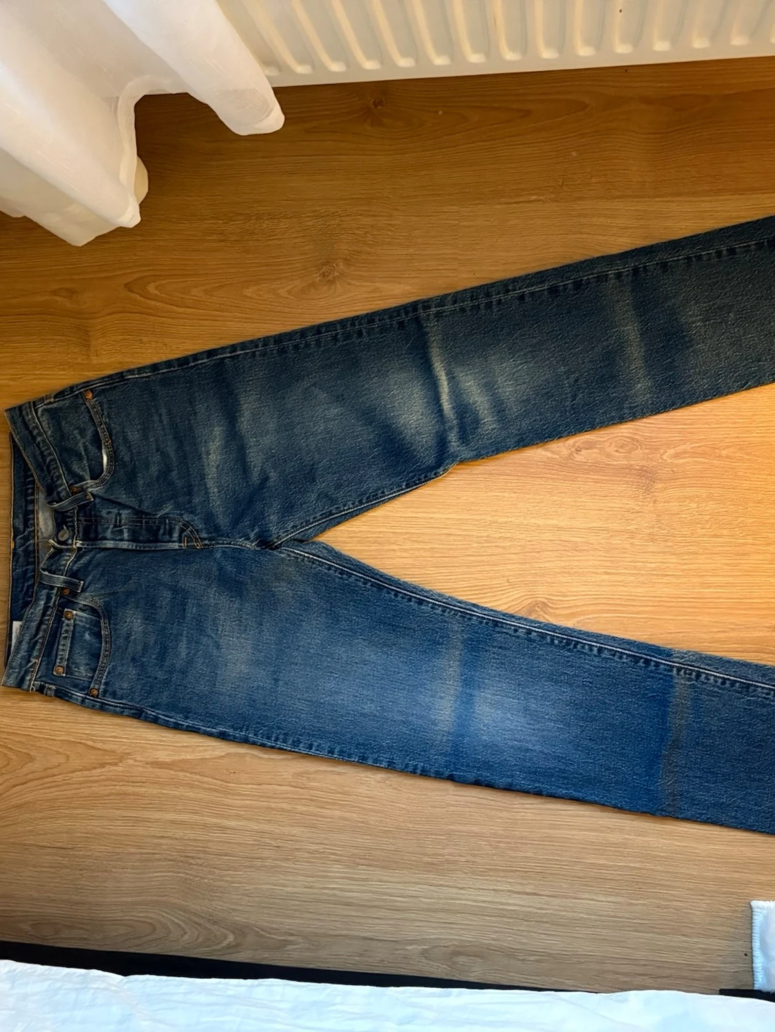 Mörkblå Levis Jeans - 3