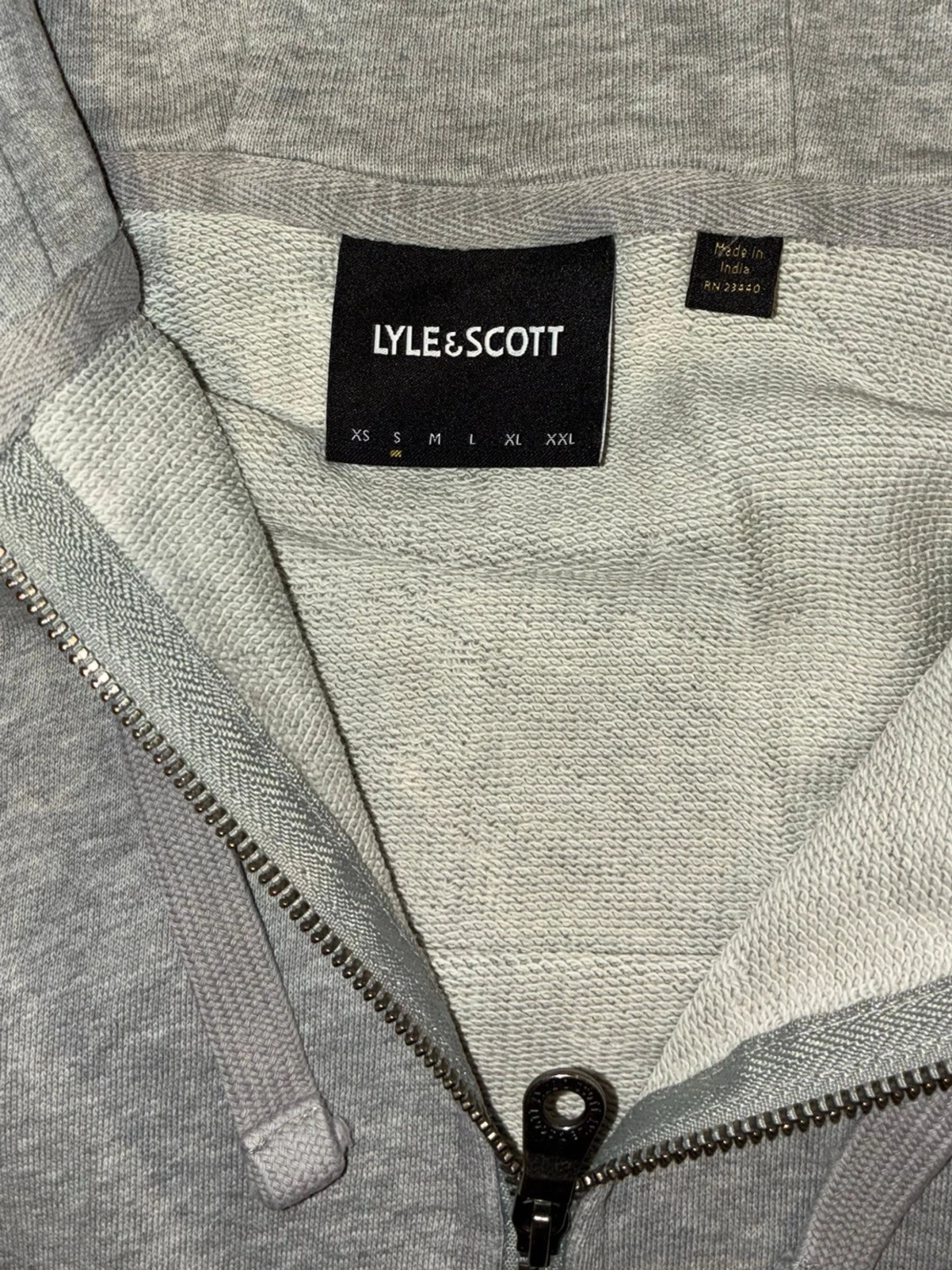 Grå zip hoodie från Lyle & Scott - 1