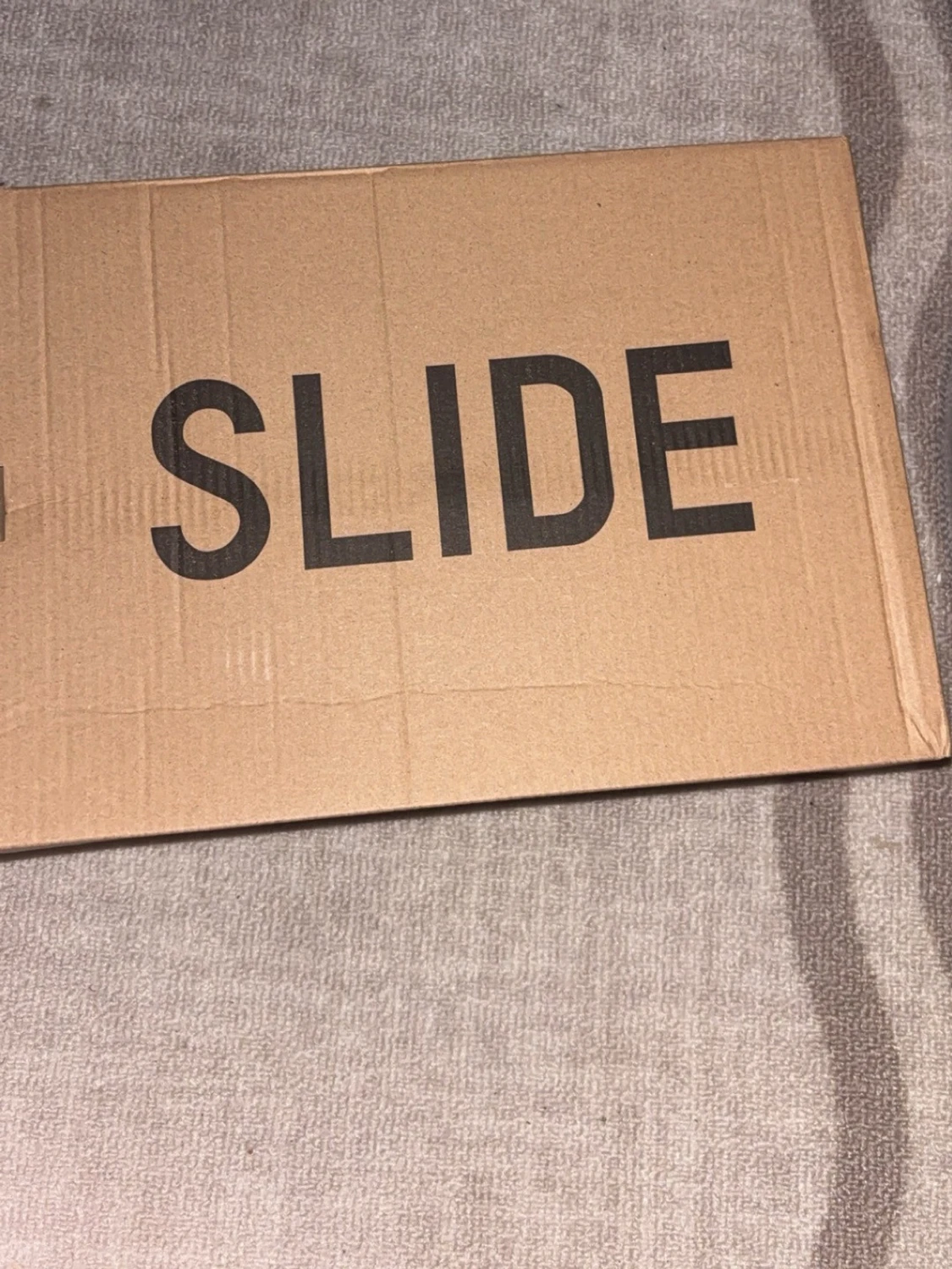 Beige Yeezy Slide tofflor - 4