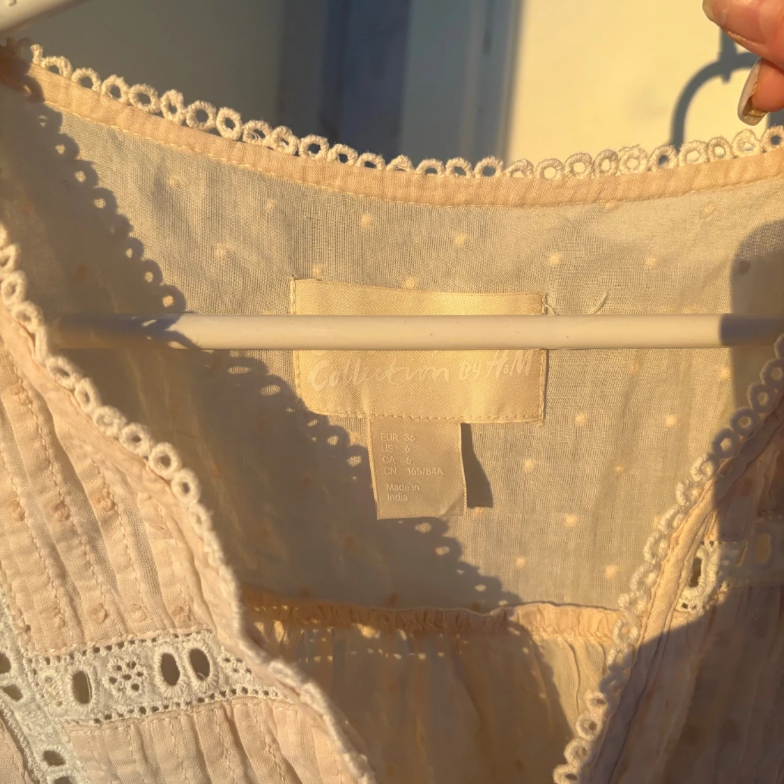 Beige blus med spets från H&M - 2