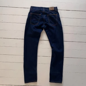 Straight fit Nudie Jeans, 32/34 - Säljer dessa nudie jeans i passformen gritty Jackson (rak/regular) passform. 