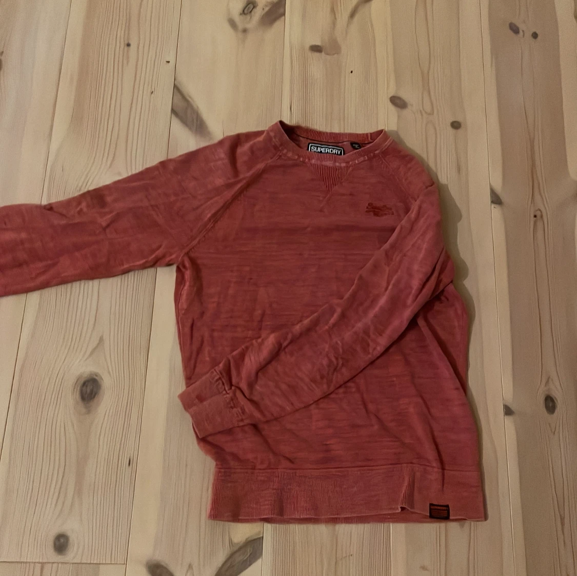 Röd långärmad tröja från Superdry - 1