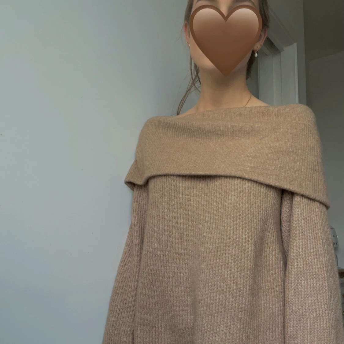 Beigebrun offshoulder stickad tröja // oversized - 2