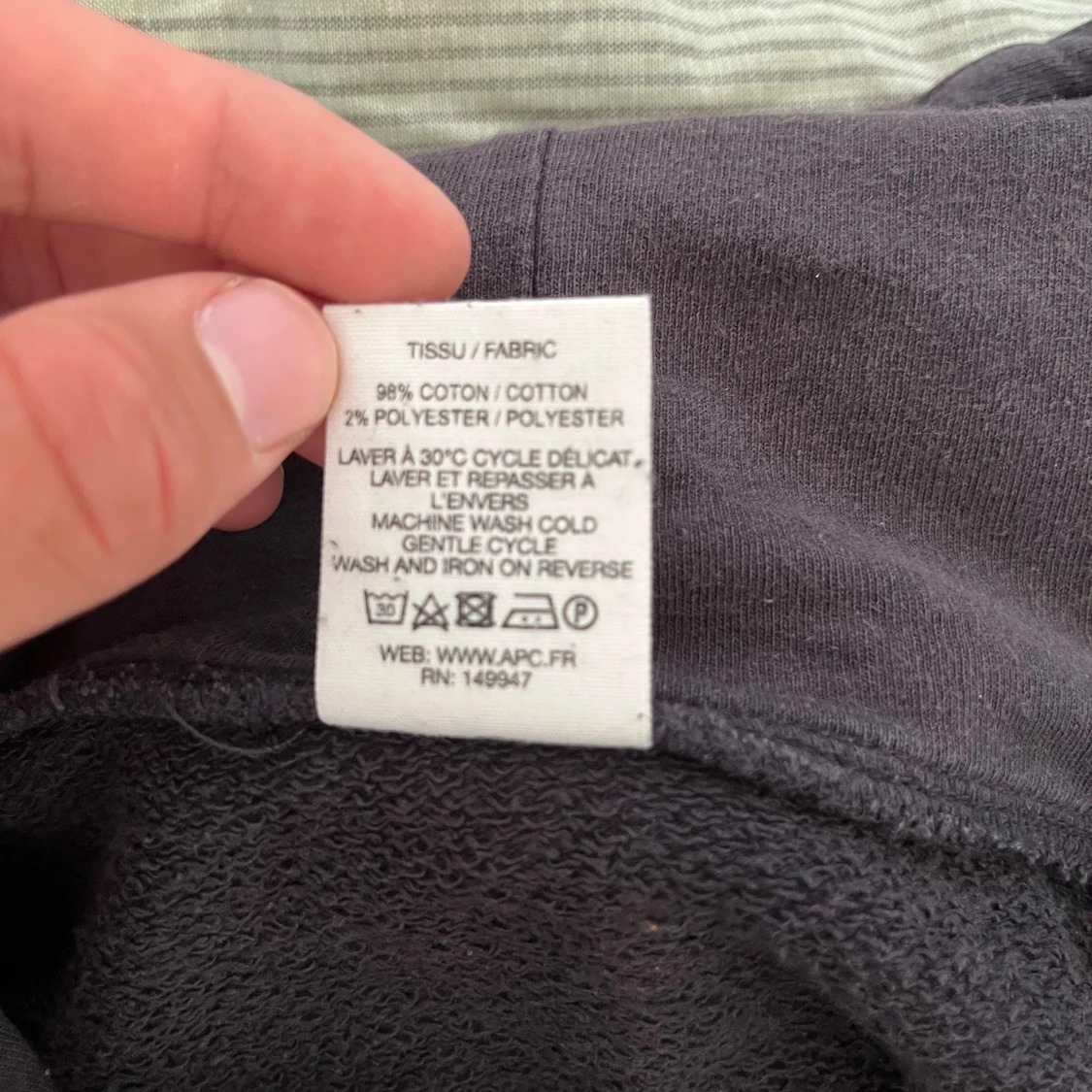 Mörkgrå hoodie från A.P.C. - 3