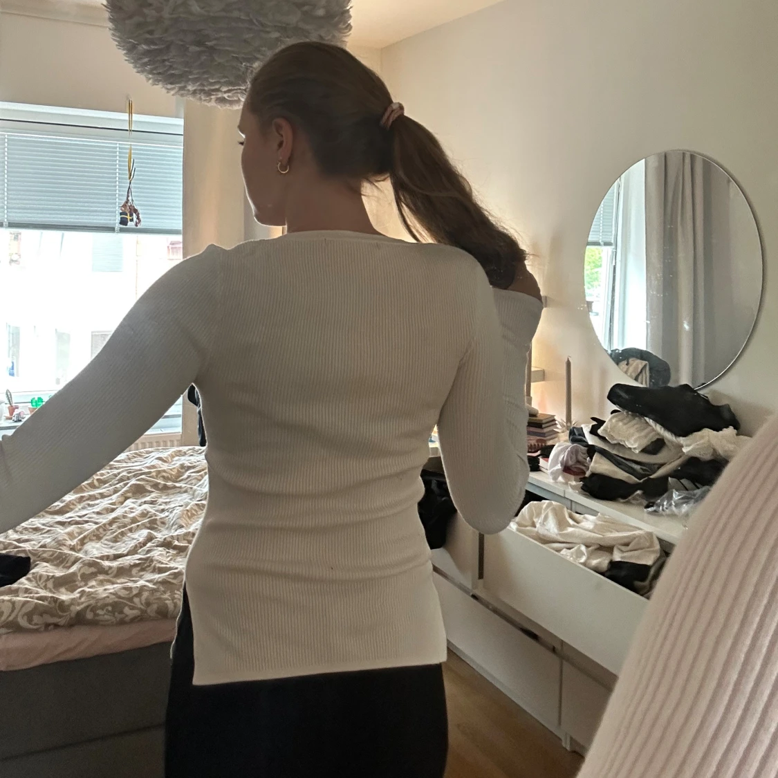 Vit ribbad långärmad tröja - 3