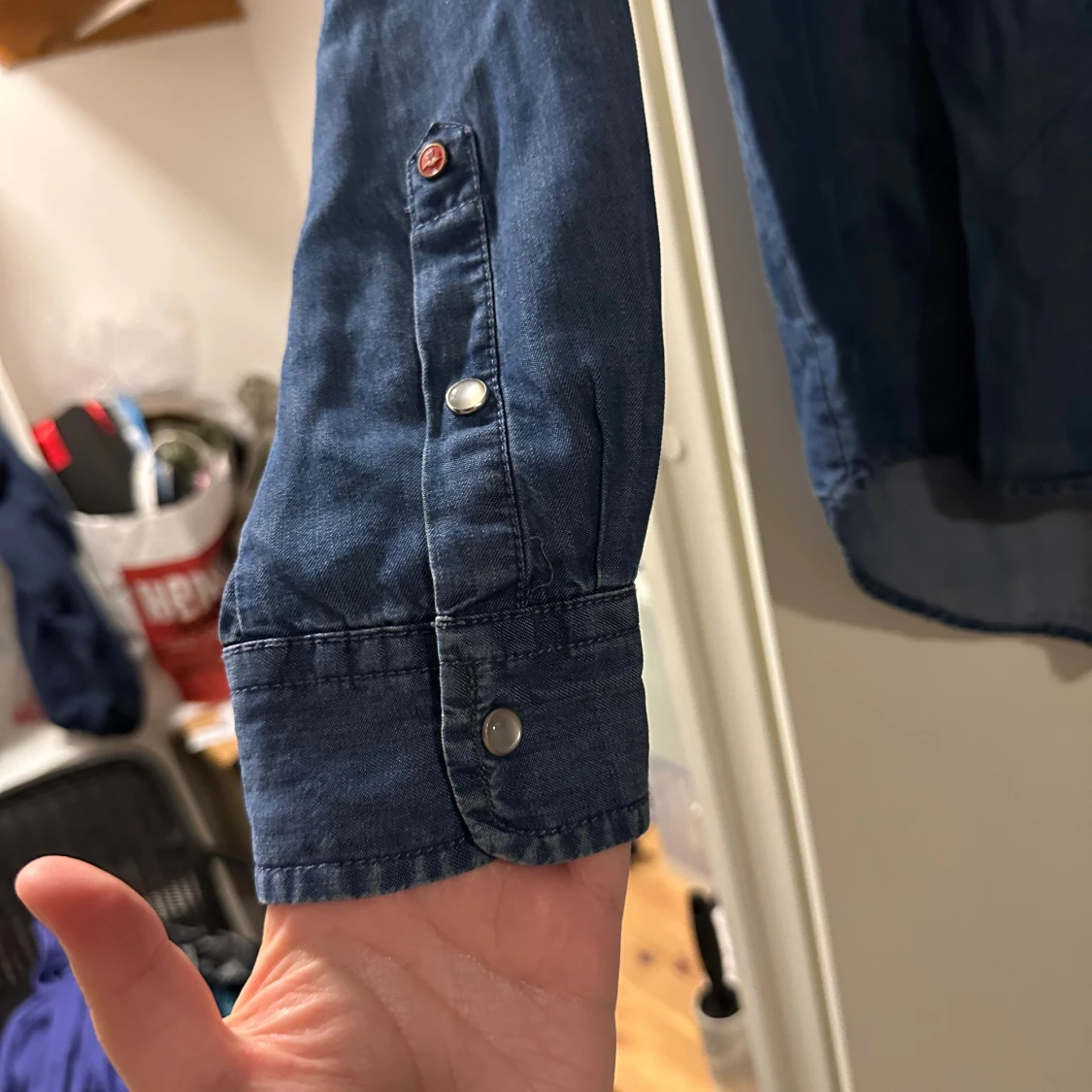 Blå jeansskjorta Hampton Republic strl: 34 - 2