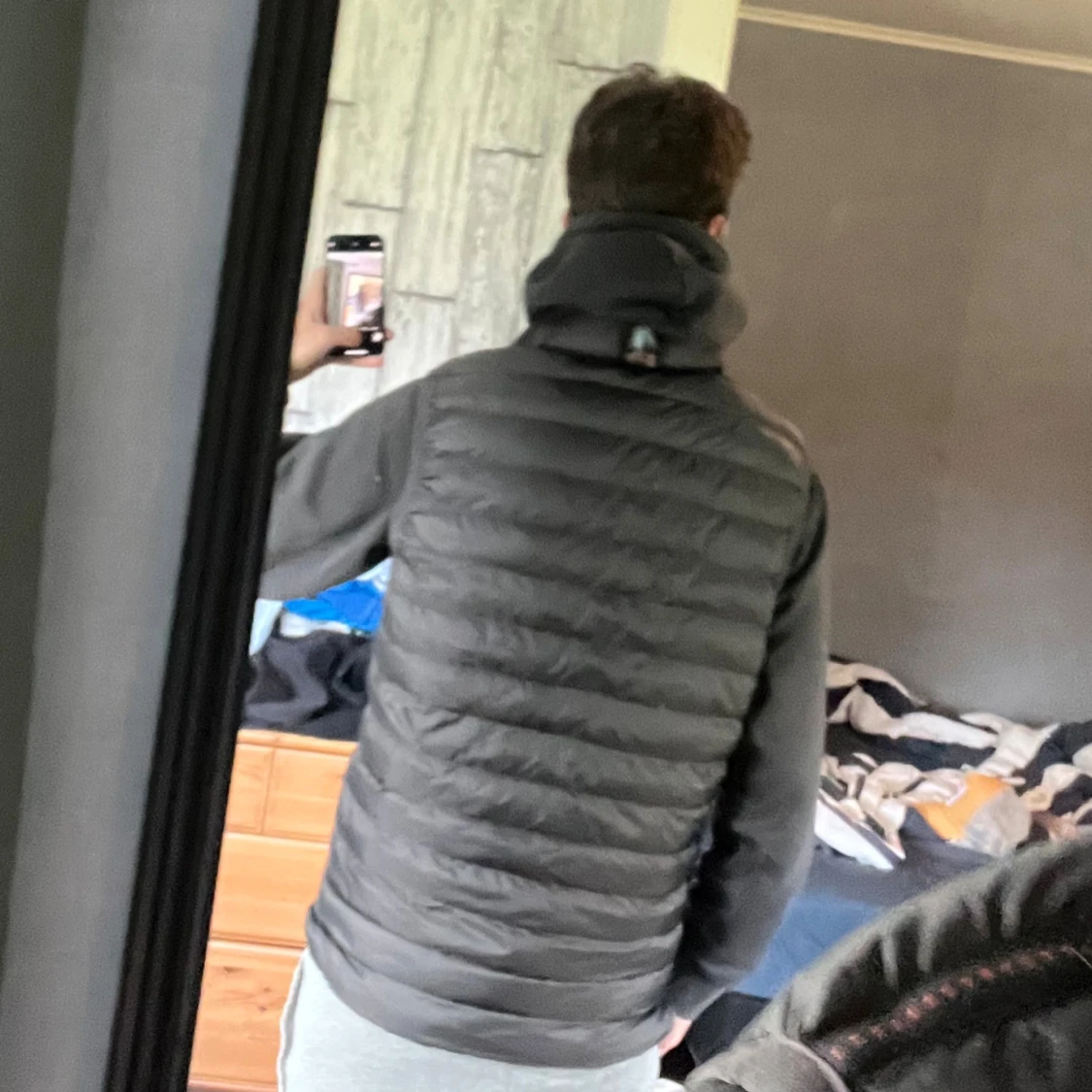 Grå dunväst från Parajumpers - 4