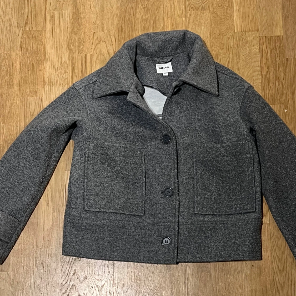 Grå jacka  från Kappahl - 2