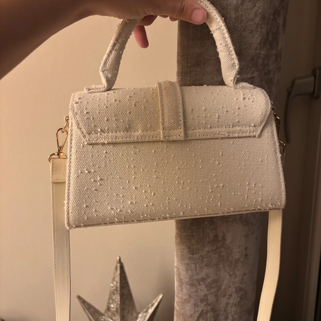 Vit handväska från H&M - 2