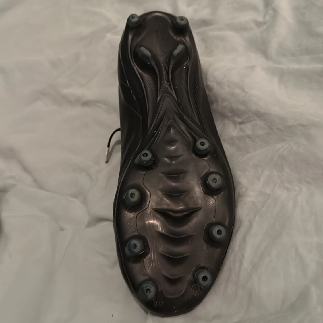 Svarta Nike fotbollsskor strl 43 - 3