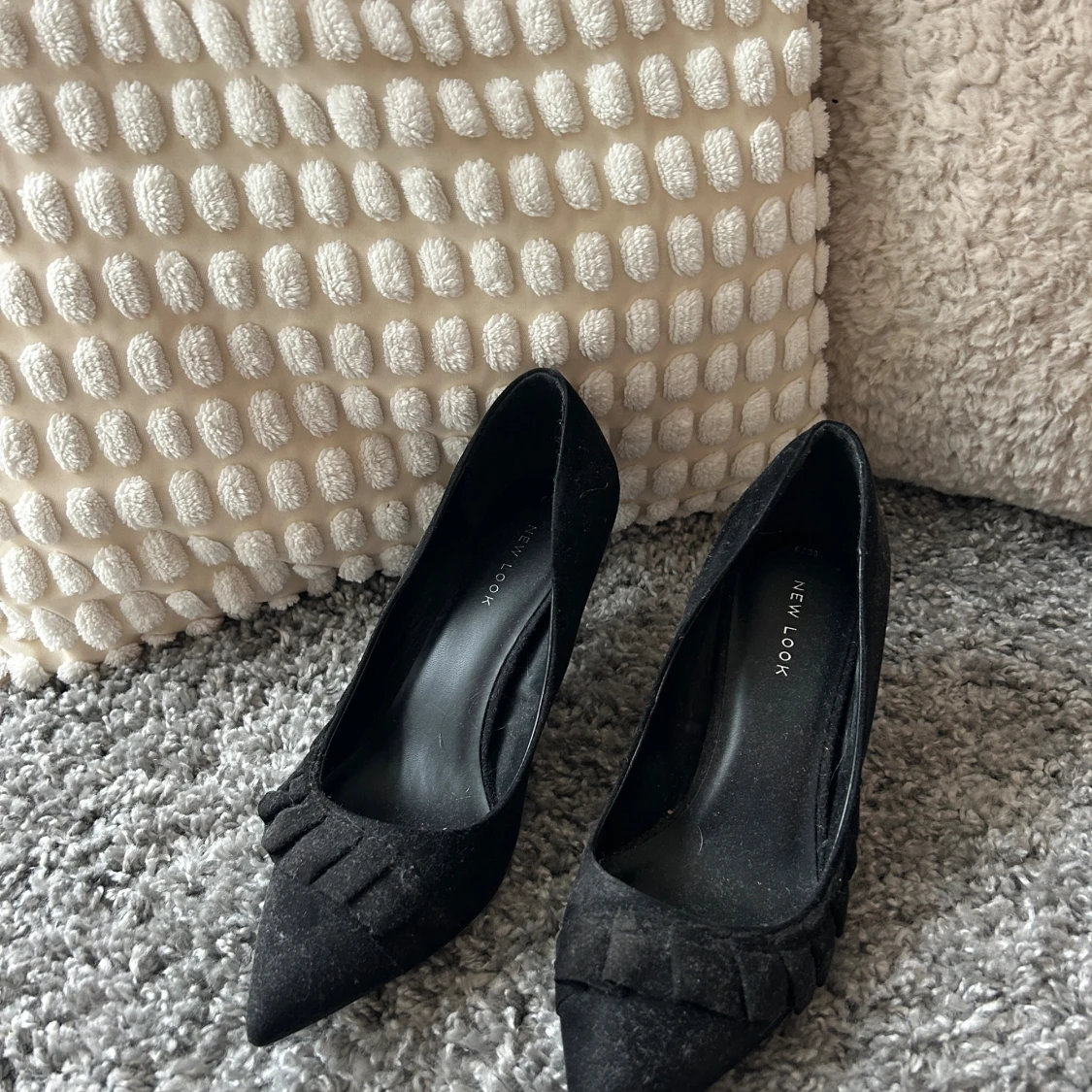 Svarta pumps från New Look, storlek 39