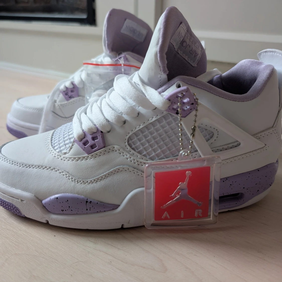Nike Air Jordan 4 Retro vit/lila