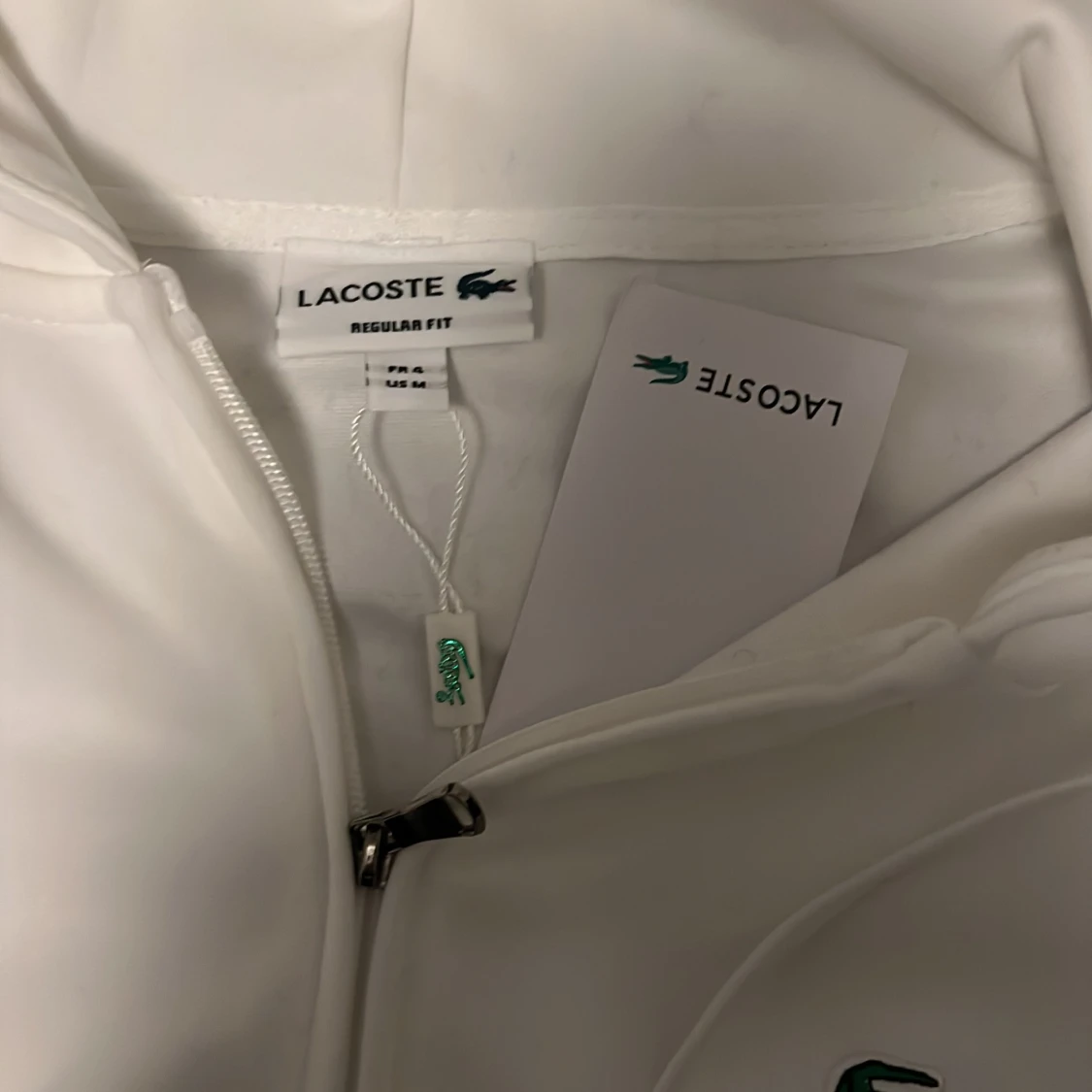 Vit hoodie från Lacoste - 2