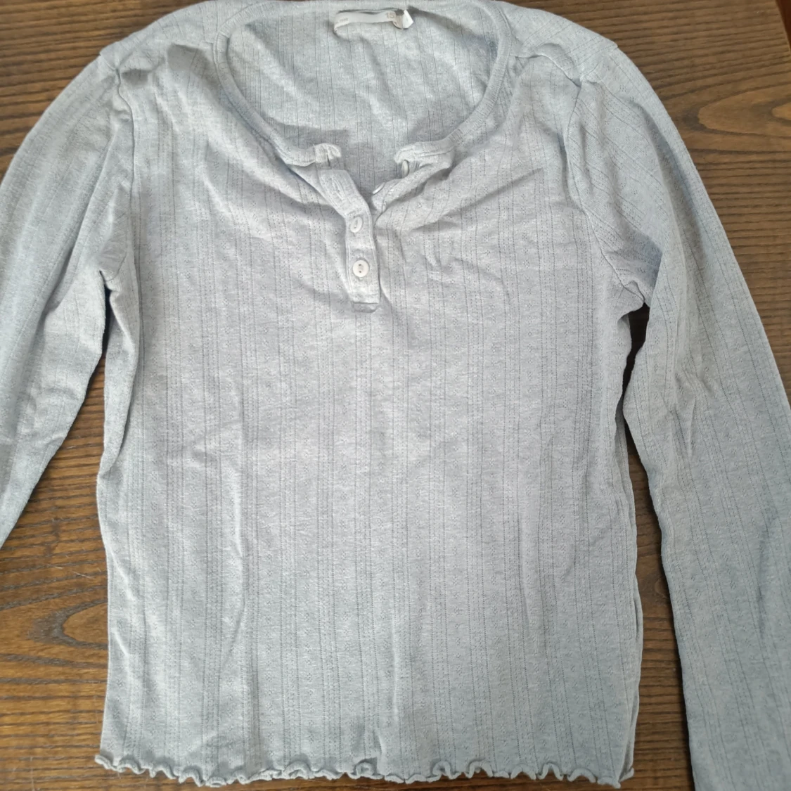 Ljusgrå ribbad långärmad tröja och byxor (set) - 1