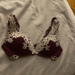 Intimissimi bh - Säljer denna intimissimi bh i bra skick