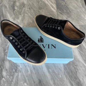 Lanvin skor - Lanvin skor - Skick: Grymt skick - Tillbehör: Endast skorna - Nypris: 4500kr - TrendWardrobe