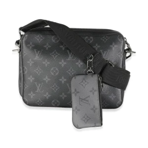 Svart väska  - helt nytt, allt i bilden ingår, frakter inom 24 timmar.