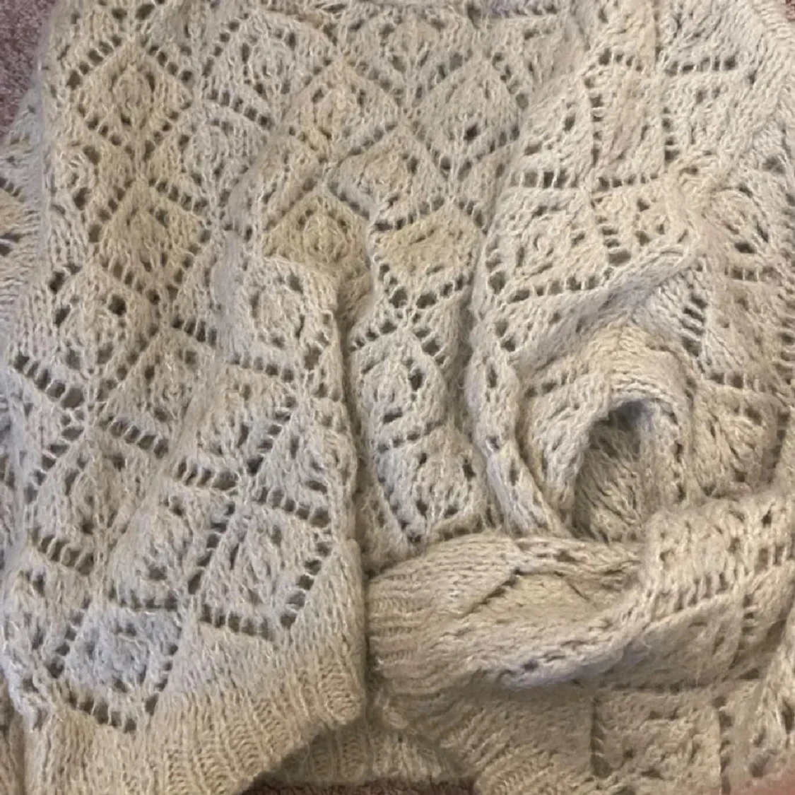  Beige stickad tröja med mönster - 4