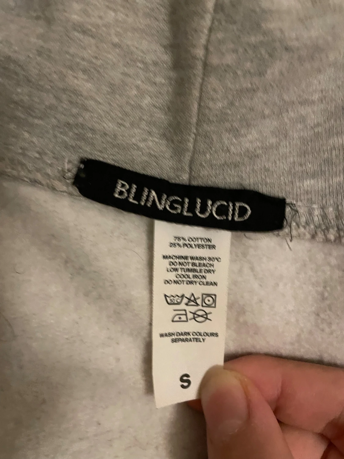 Grå hoodie från Blinglucid med änglar - 2