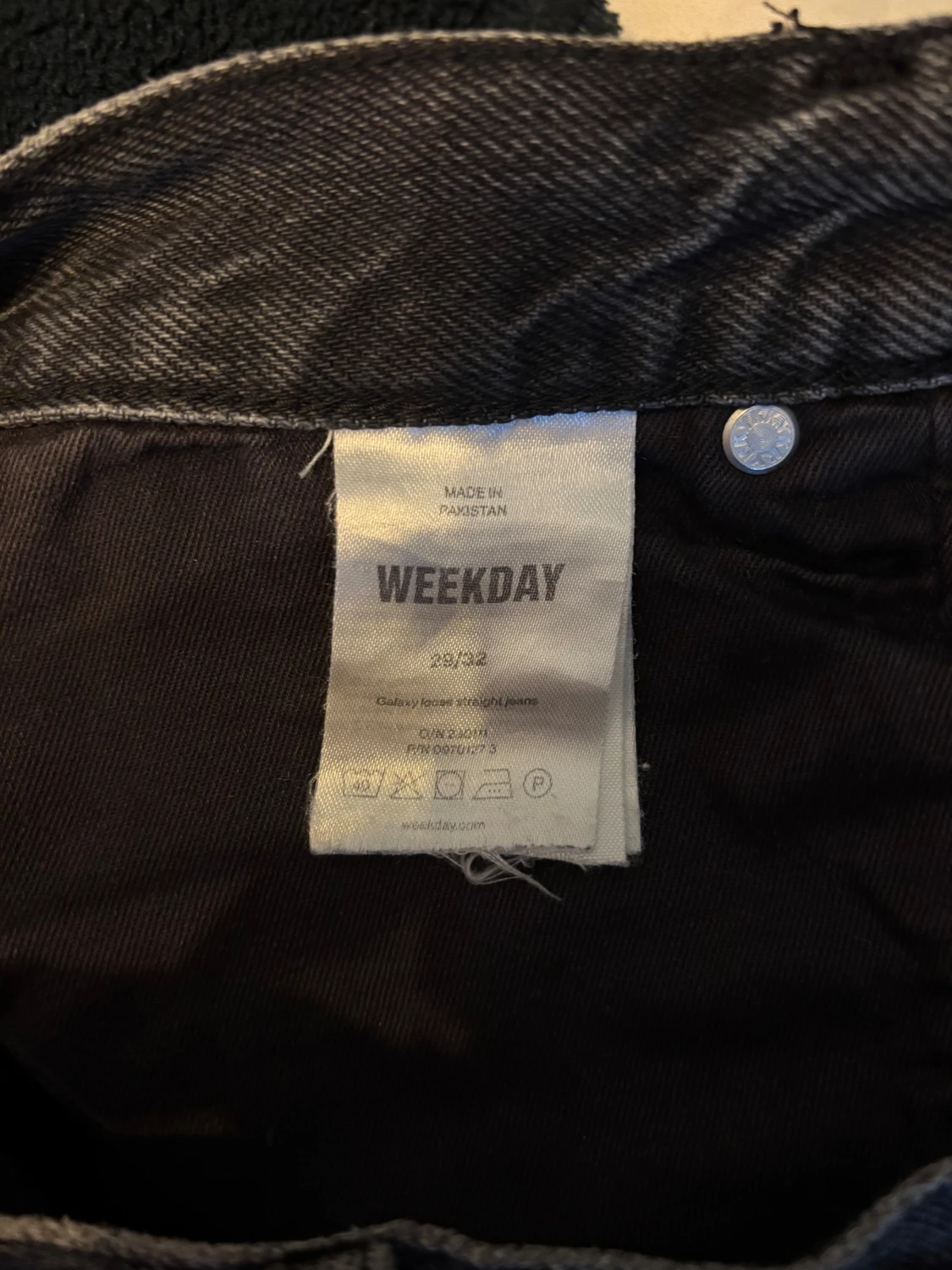 Weekday Galaxy 29/32 - 4