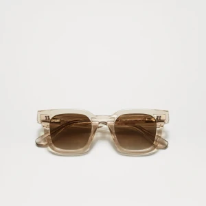 Chimis 04 ecru (nyskick) - Hej! Letar efter någon som är intresserad av att antingen byta mina chimis mot några bruna i samma modell eller endast att sälja, pris är självklart diskuterat!