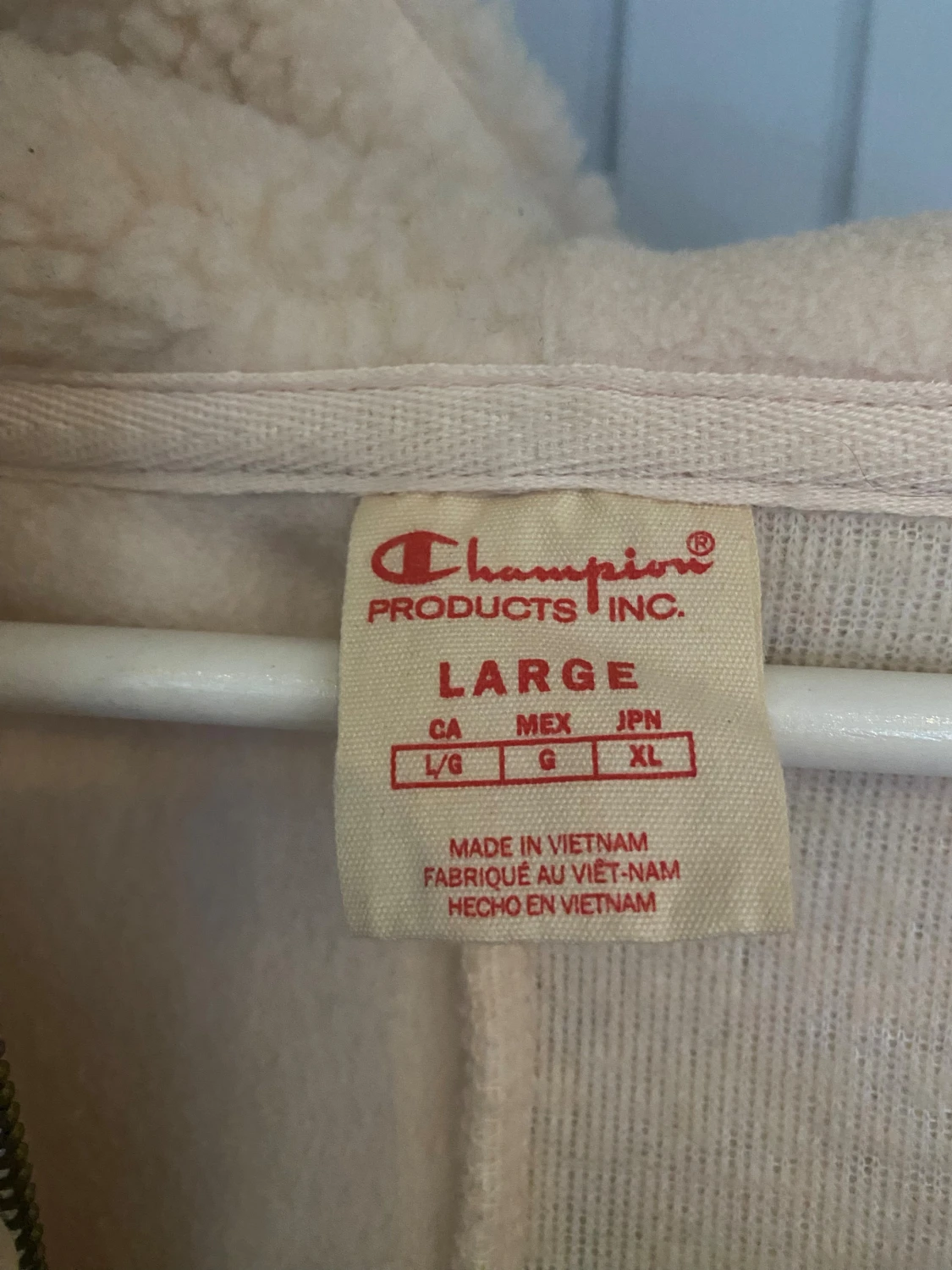 Beige teddyjacka med huva från Champion - 3