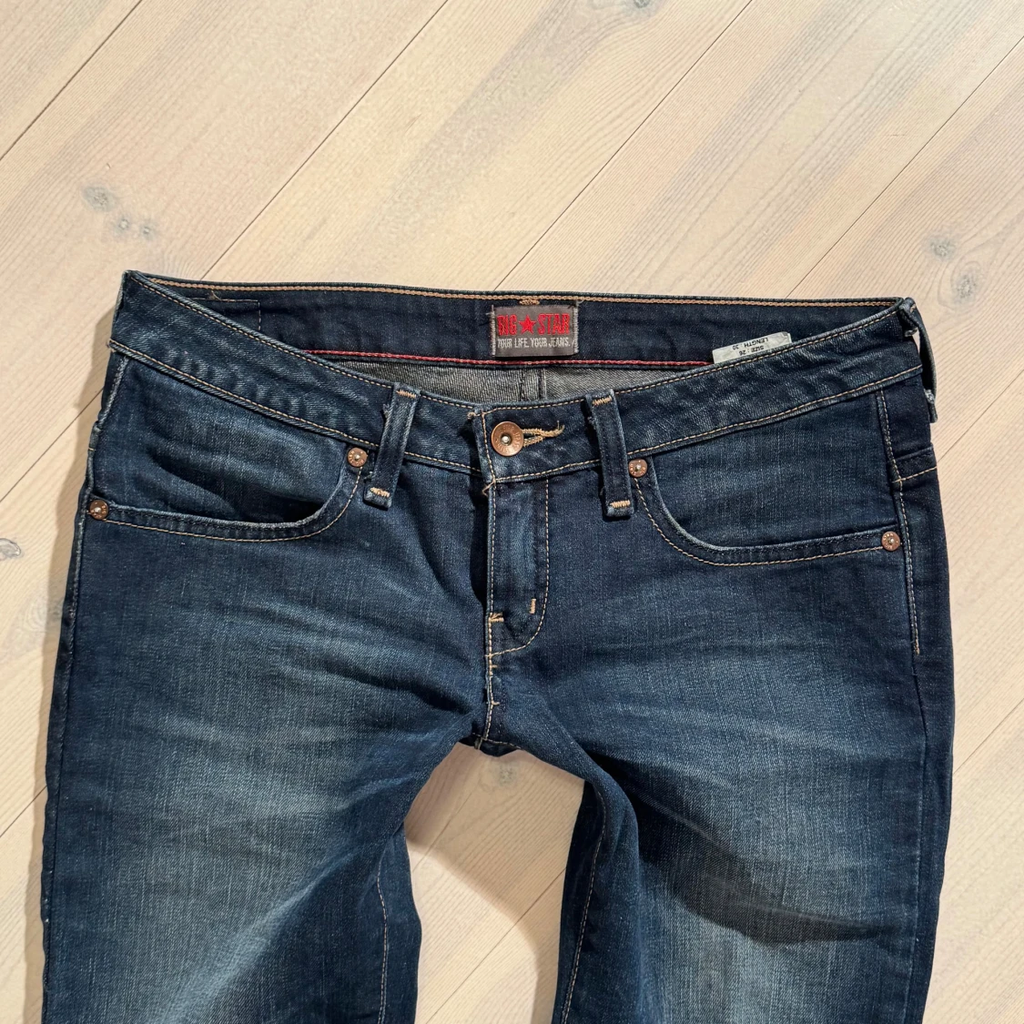 Extra low bootcut jeans  - 4