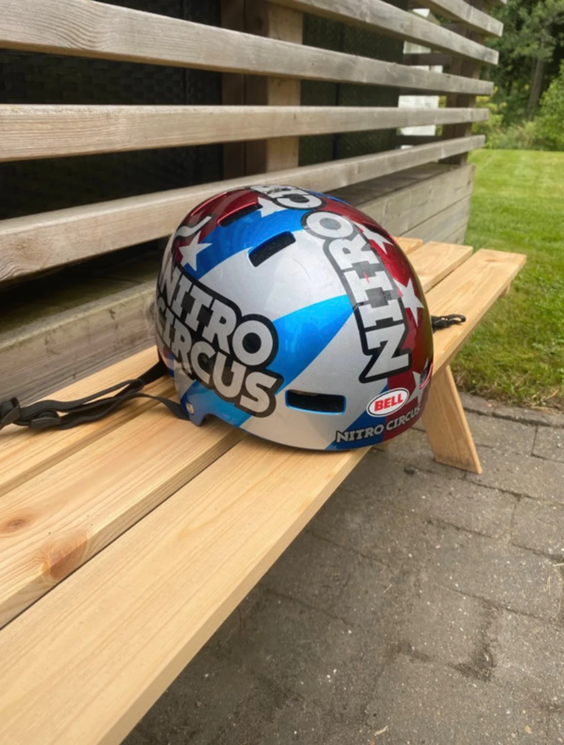 Nitro Circus hjälm från Bell