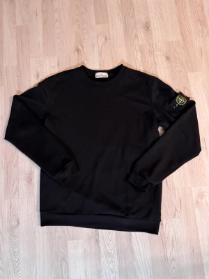  Stone Island | black sweater - Size M, never used, good quality and condition perfect