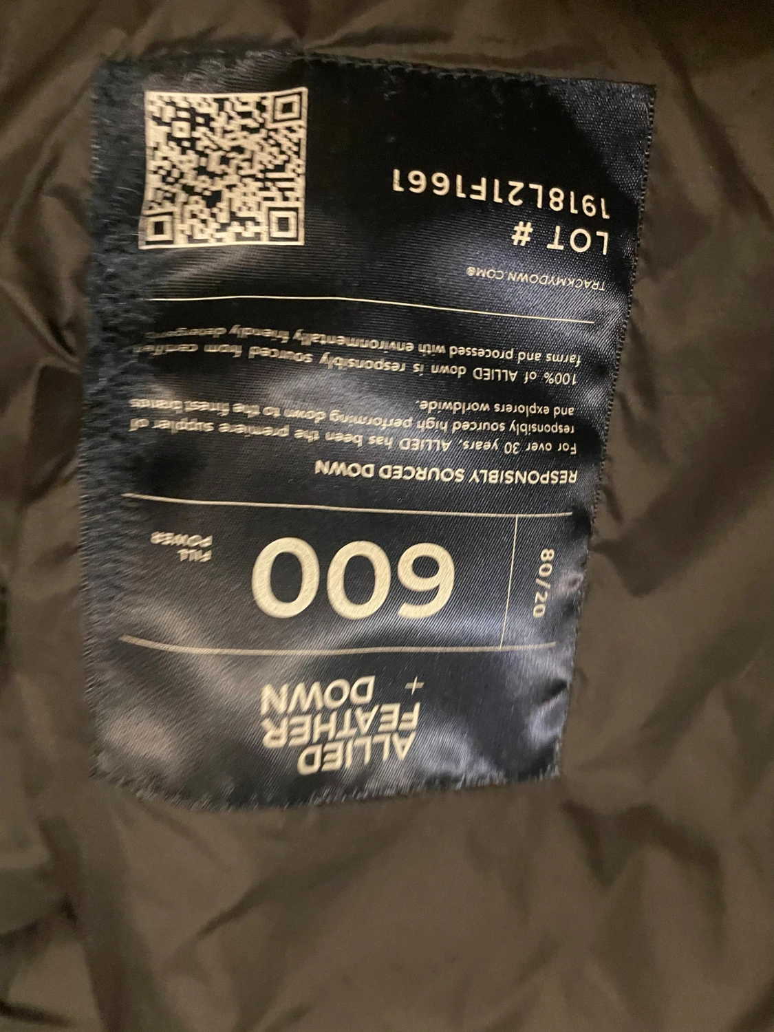 Svart dunjacka från Sail Racing - 3