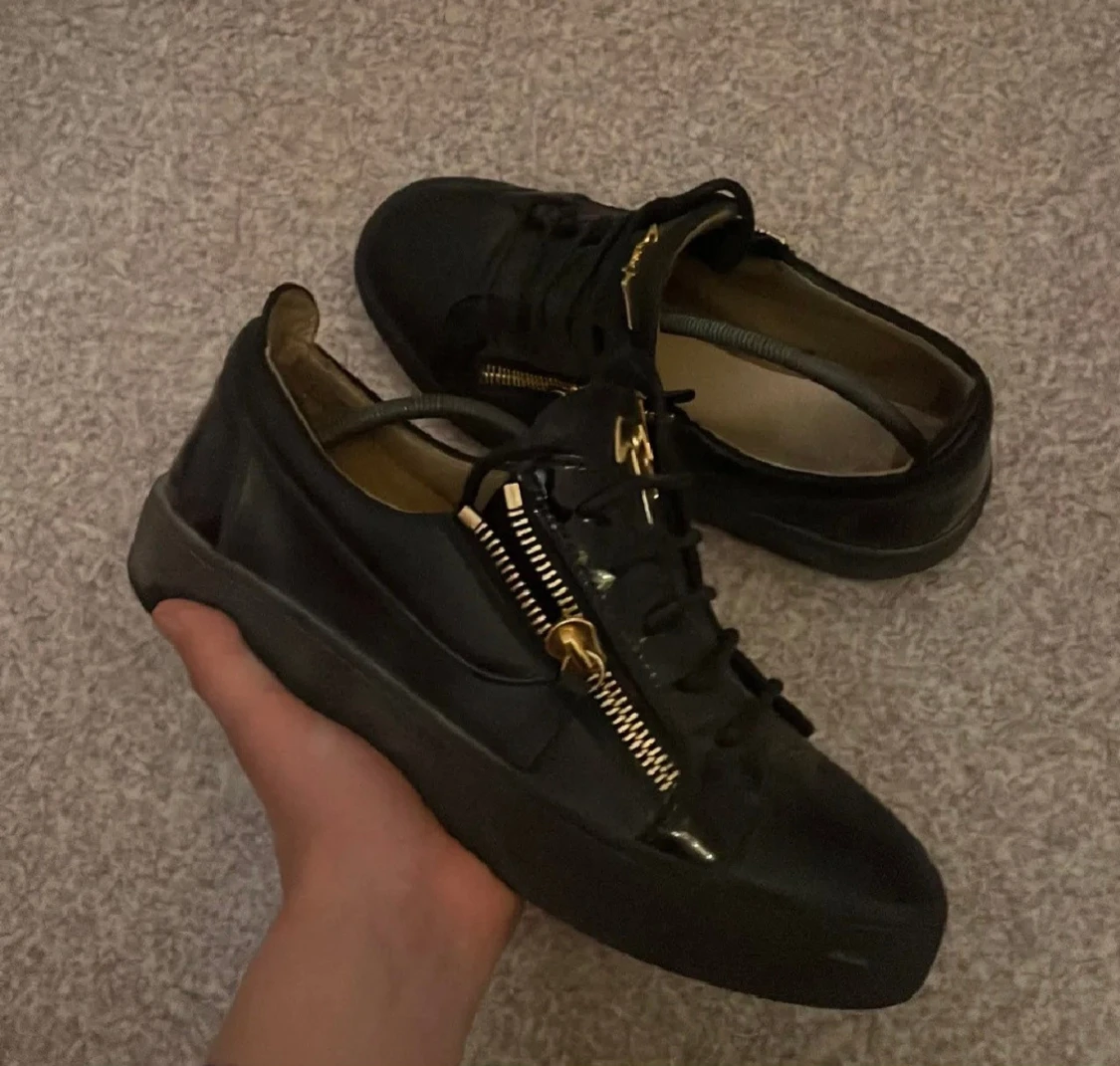 Guiseppe zanotti  - 2